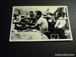 Cartoline: BARCELONA GUERRA CIVIL POSTAL FOTOGRAFICA MILICIANOS EN BARRICADA